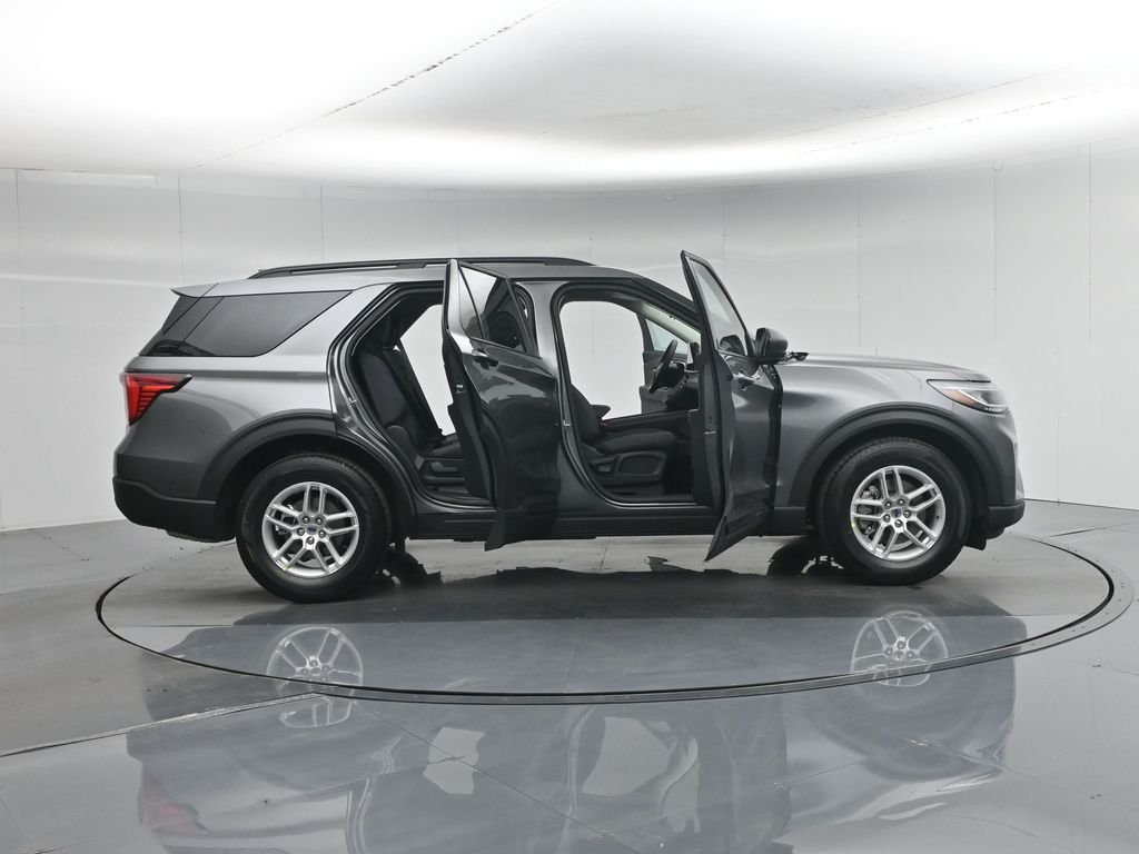 New 2026 Carbonized Gray Metallic Ford Active image 4