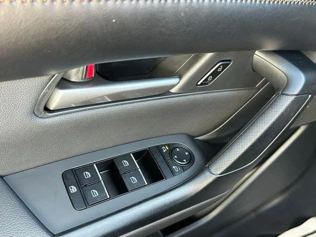 2025 Mazda CX-50 Premium - Photo 17