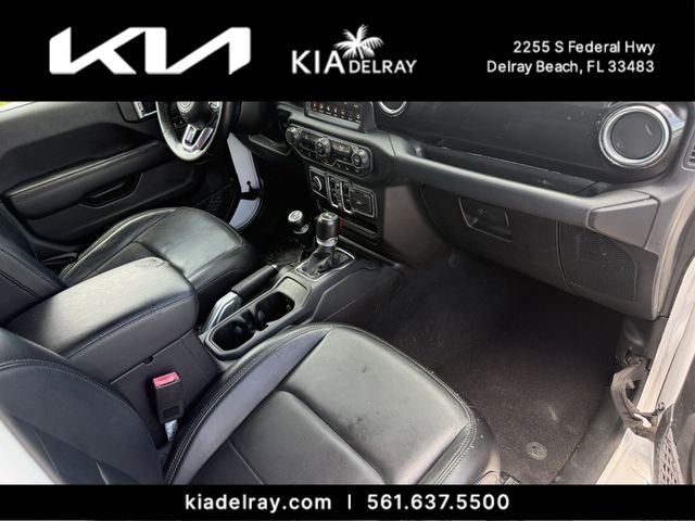 Used 2021 White Jeep Unlimited Sahara Altitude image 10