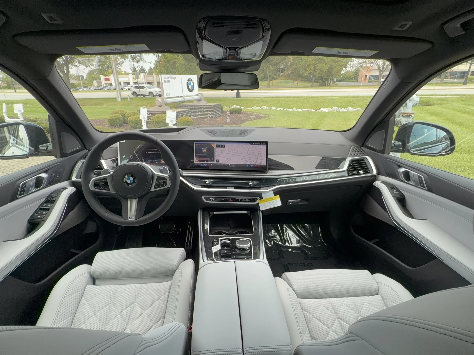 New 2026 Carbon Black Metallic BMW xDrive40i image 14
