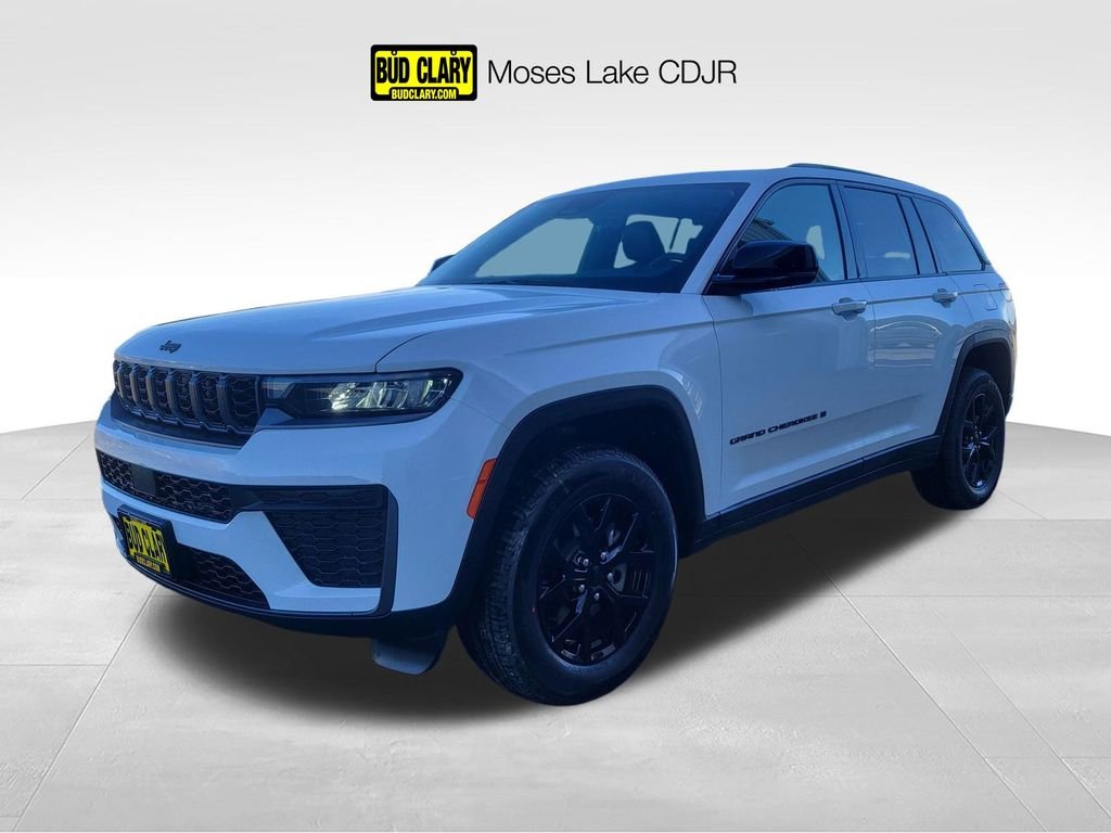 2026 Jeep Grand Cherokee Laredo Altitude 4x4's photo