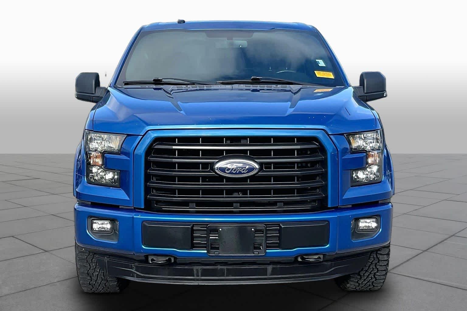 Used 2016 Blue Flame Metallic Ford XLT image 4