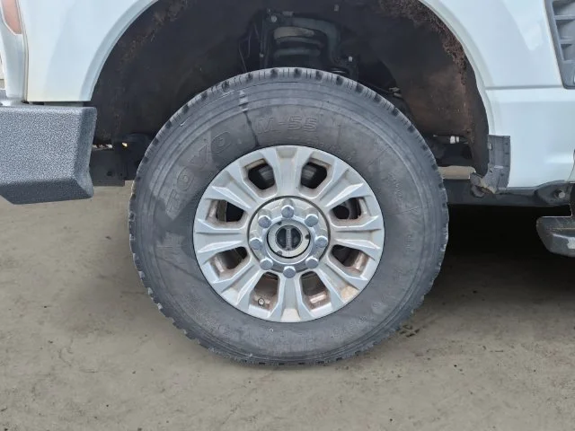 Used 2024 White Ford XLT image 9