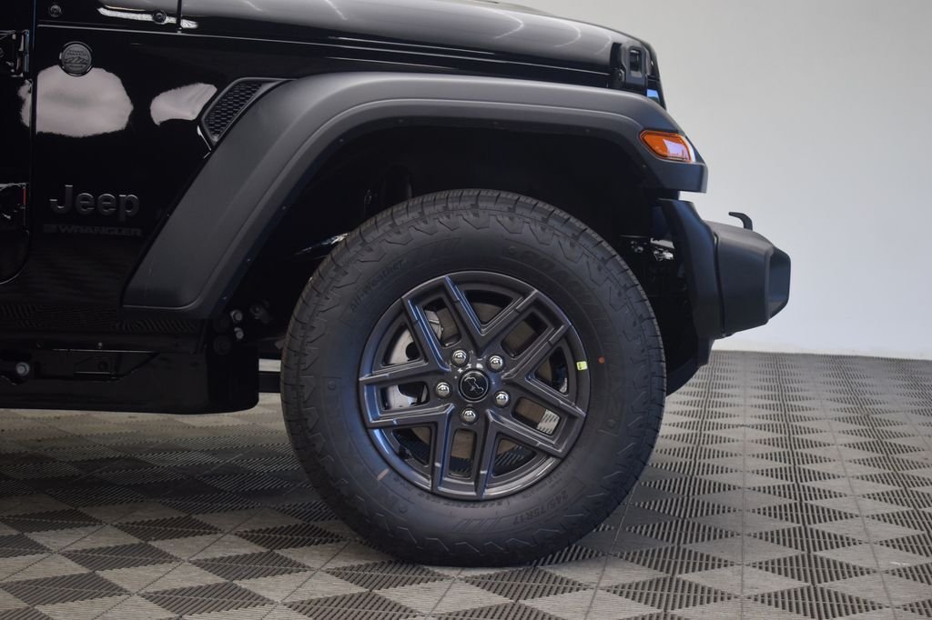 New 2026 Black Clear-Coat Exterior Paint Jeep Sport S image 6
