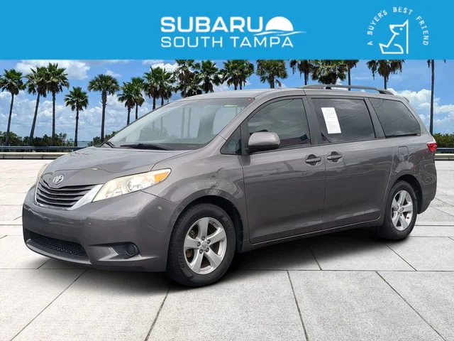 2017 Toyota Sienna LE
