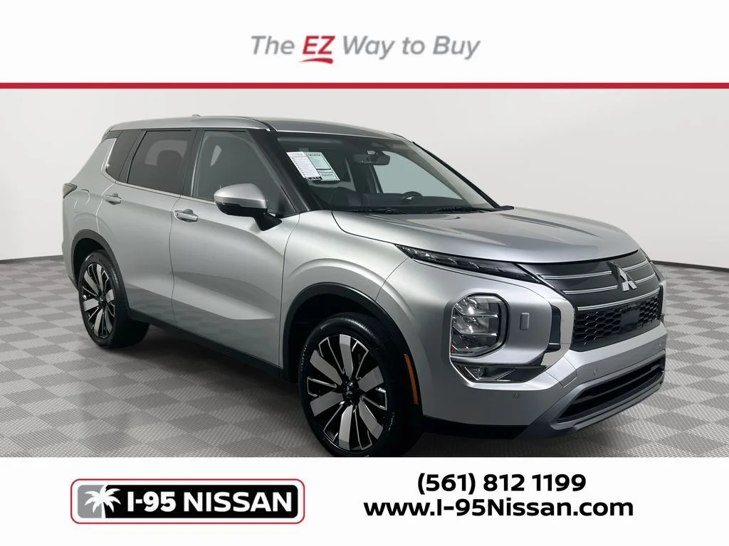 2025 Mitsubishi Outlander SE S-AWC's photo