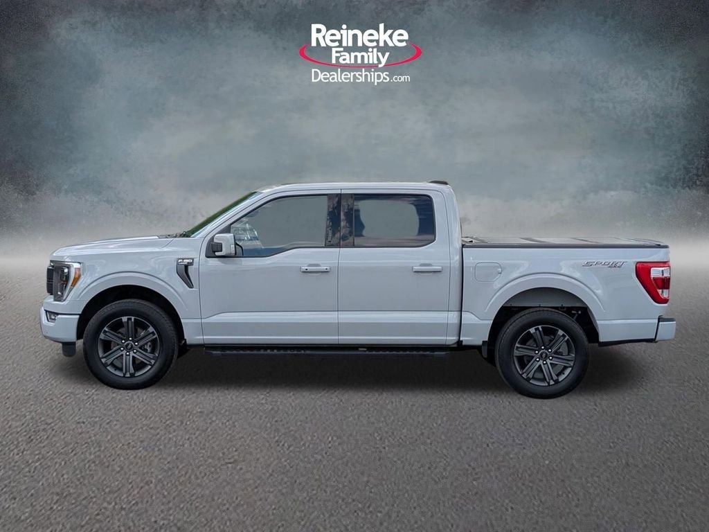 Used 2023  Ford Lariat image 9