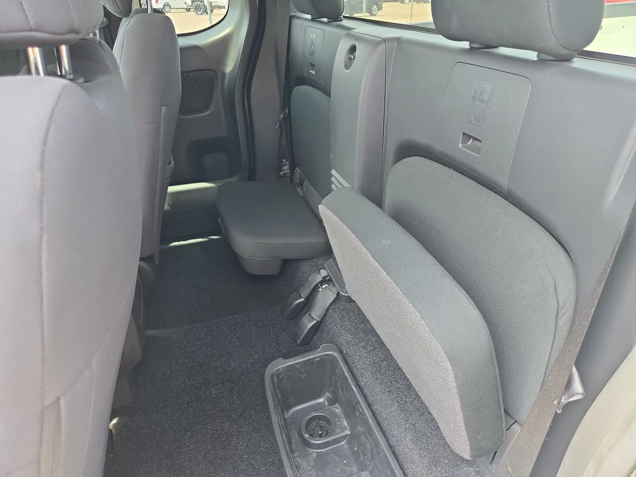 Used 2023 Glacier White Nissan S image 18