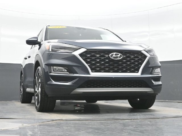 Used 2019 Blue Hyundai Sport image 22