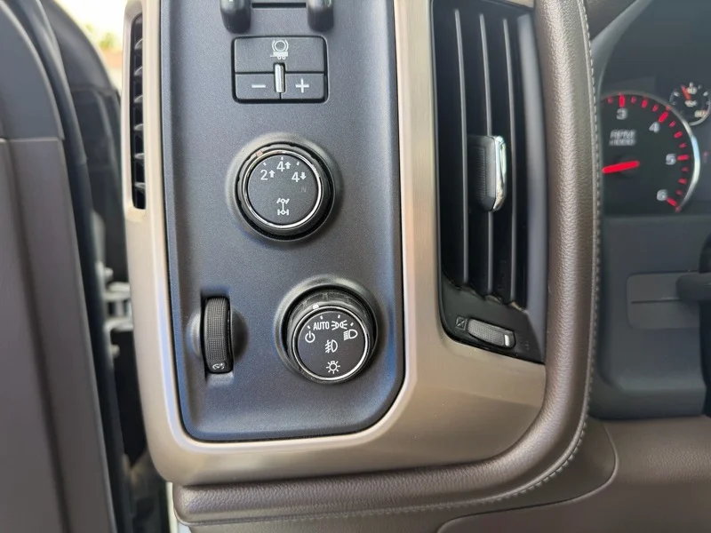 Used 2016 SUMMIT WHITE GMC Denali image 12