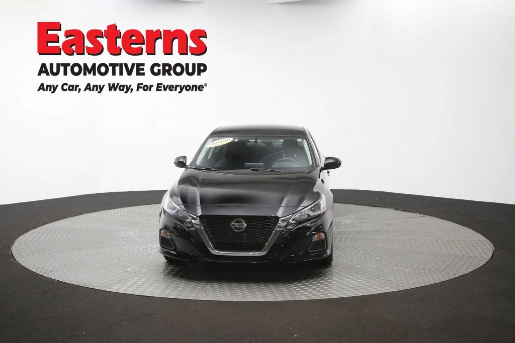 Used 2020 Black Nissan 2.5 S image 53