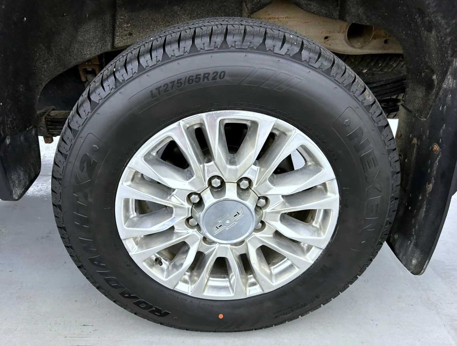Used 2022 Red Chevrolet High Country image 23