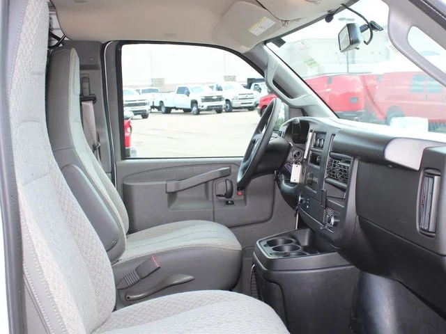 2026 GMC Savana Cargo Work Van - Photo 22