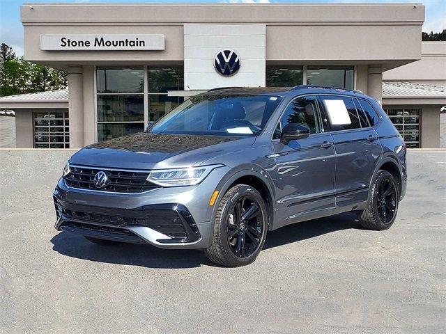 2023 Volkswagen Tiguan SE R-LINE BLACK