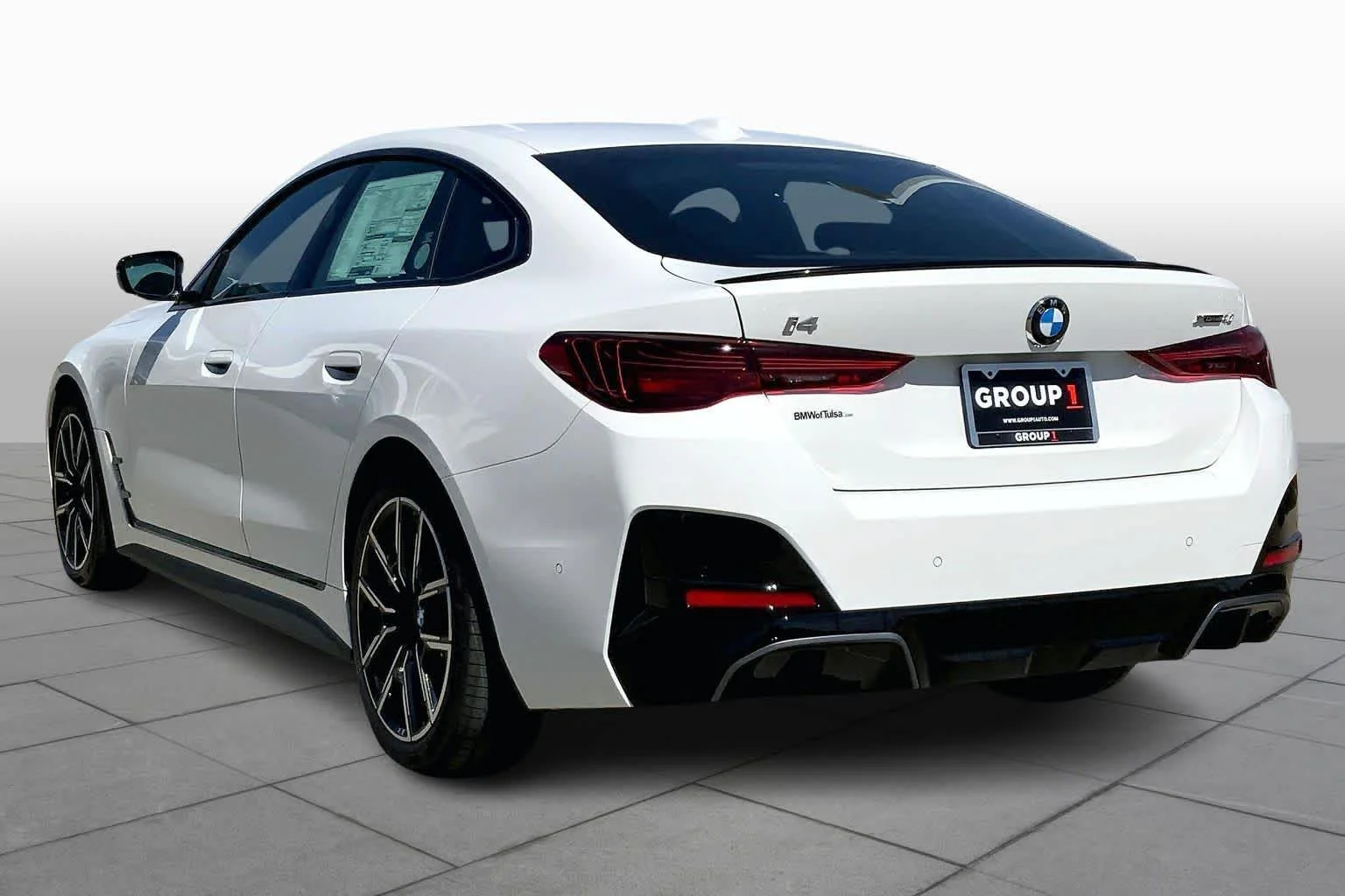 New 2026 Alpine White BMW xDrive40 image 11