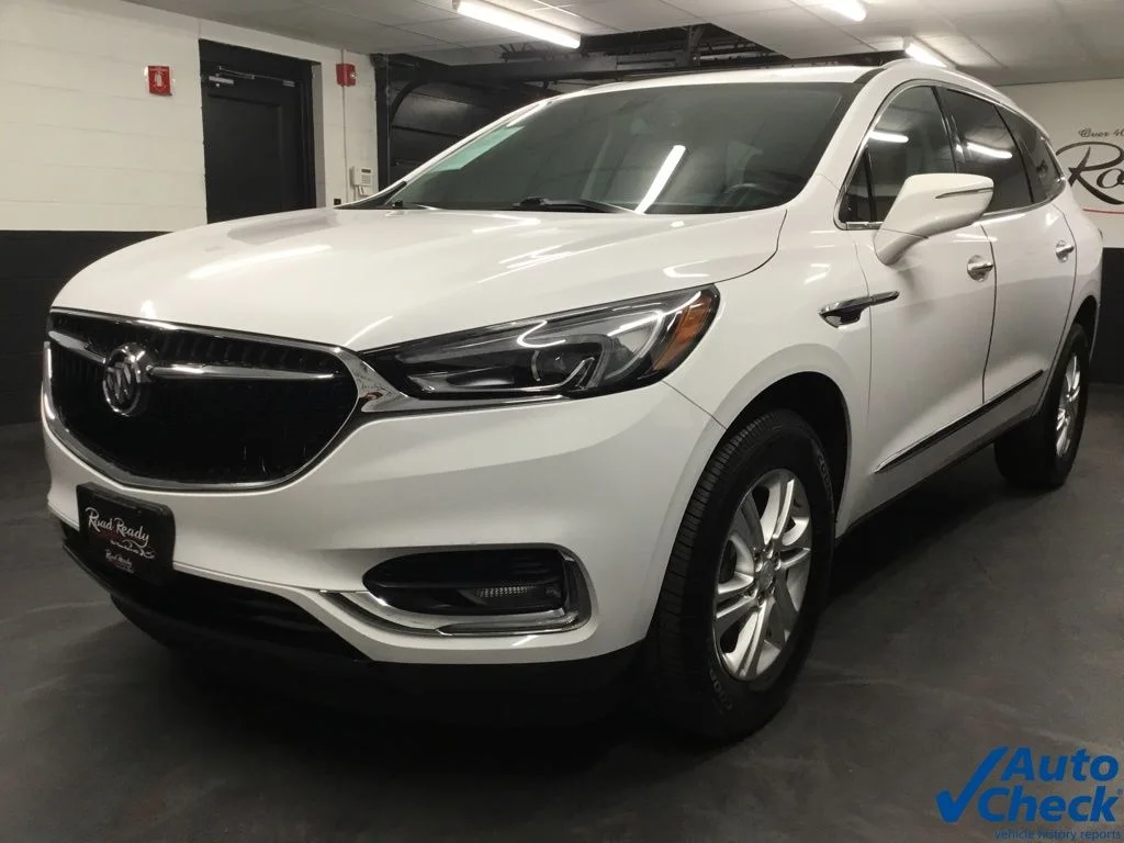 Used 2018 White Buick Essence image 5