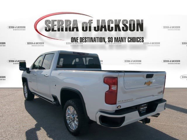 Used 2022 Iridescent Pearl Tricoat Chevrolet High Country image 6
