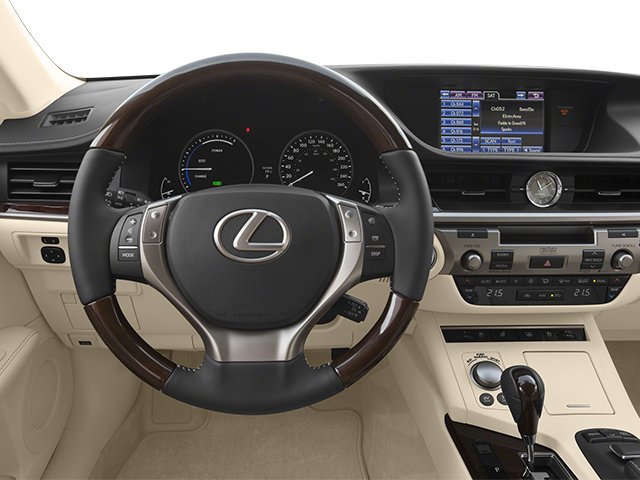 Used 2013 Tan Lexus Hybrid image 6