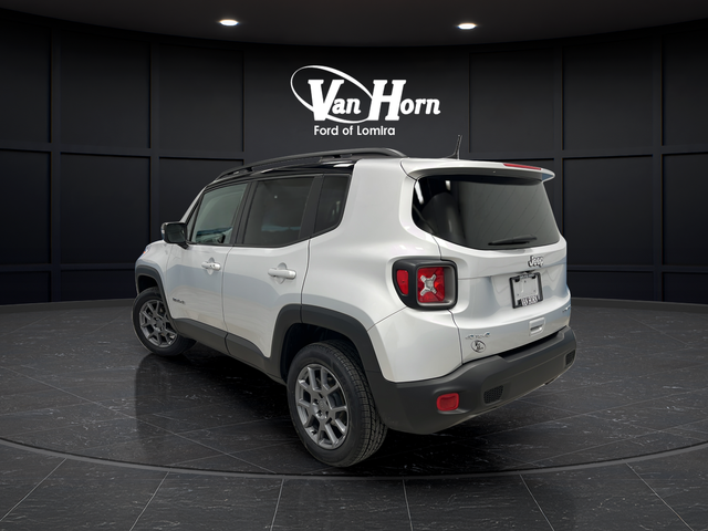 Used 2021 Glacier Metallic Clearcoat Jeep Limited image 5