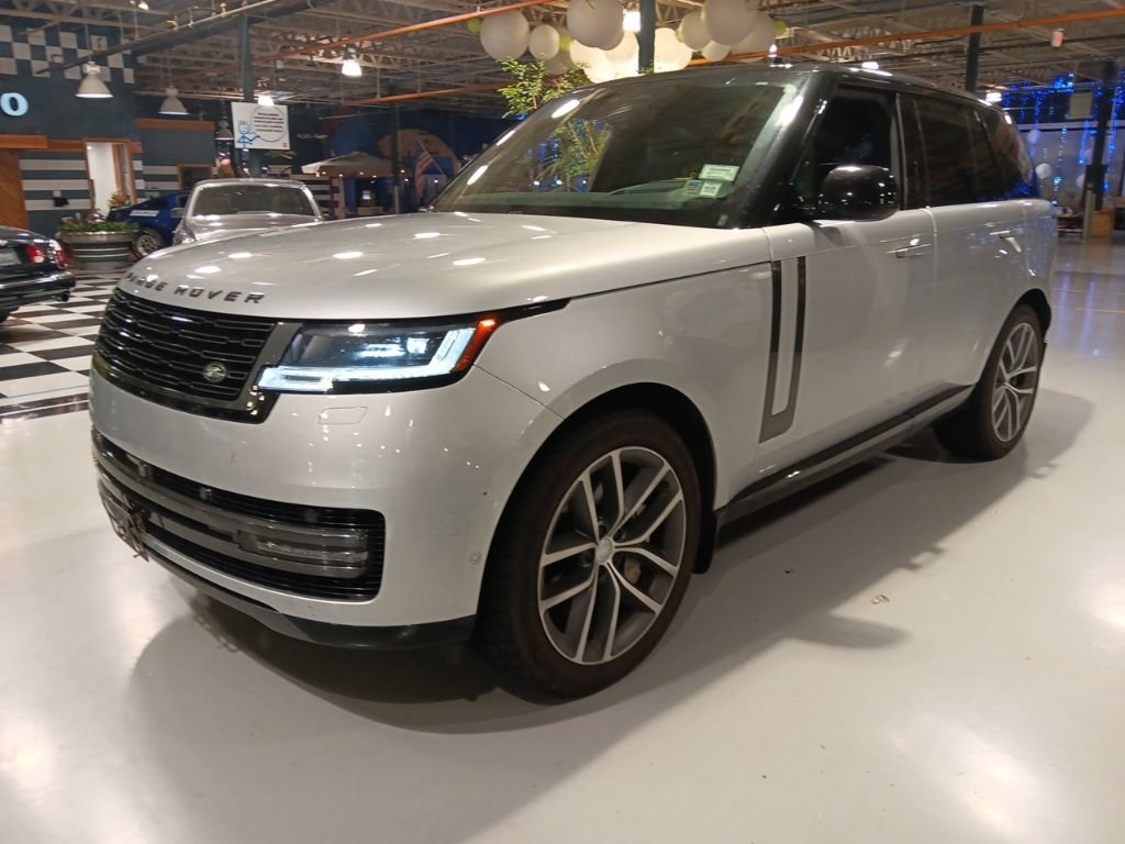 Certified Used 2024 Silver Land Rover SE image 4