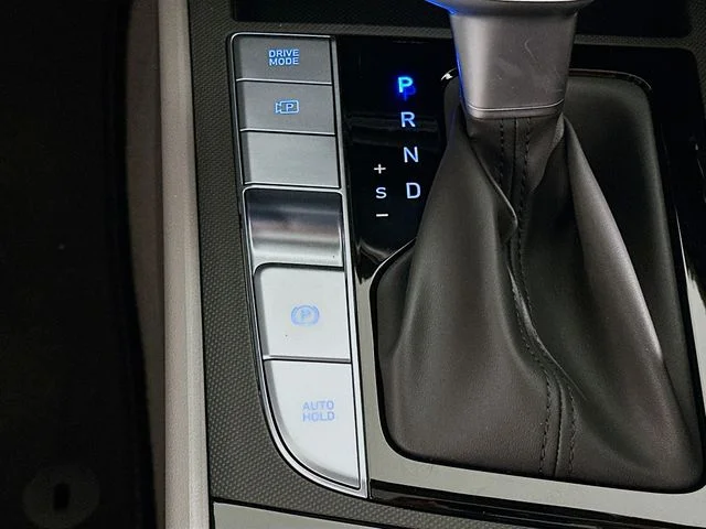 New 2026 Hyundai ELANTRA SEL Sport
