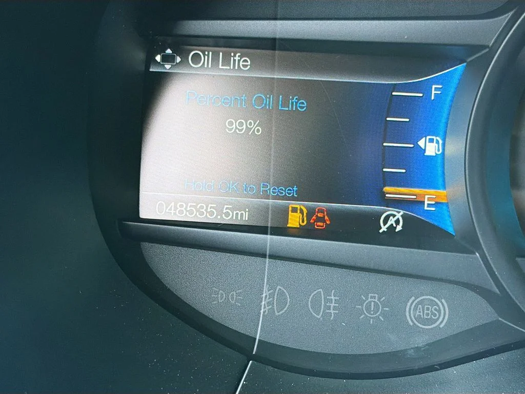 Used 2022 White Ford SEL image 38