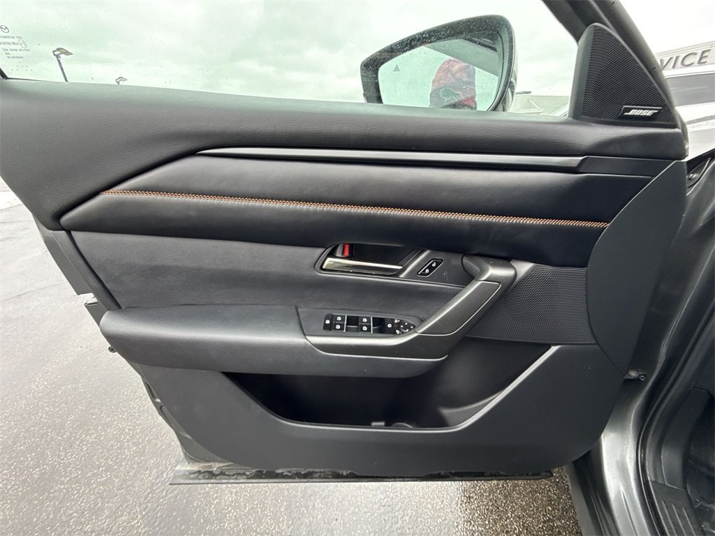 2023 MAZDA CX-50 - Image 12