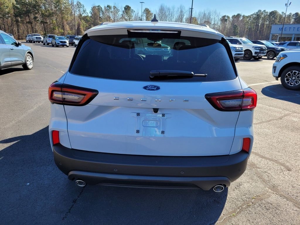 New 2025 Space Silver Metallic Ford ST-Line image 33