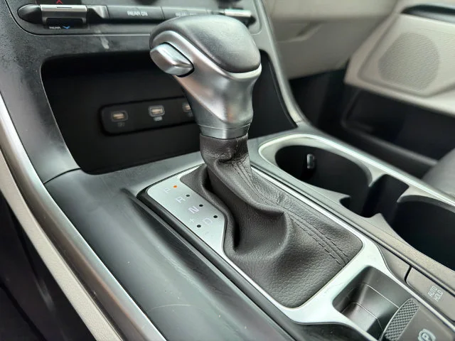 Used 2024 Black Kia LX Seat Package image 28