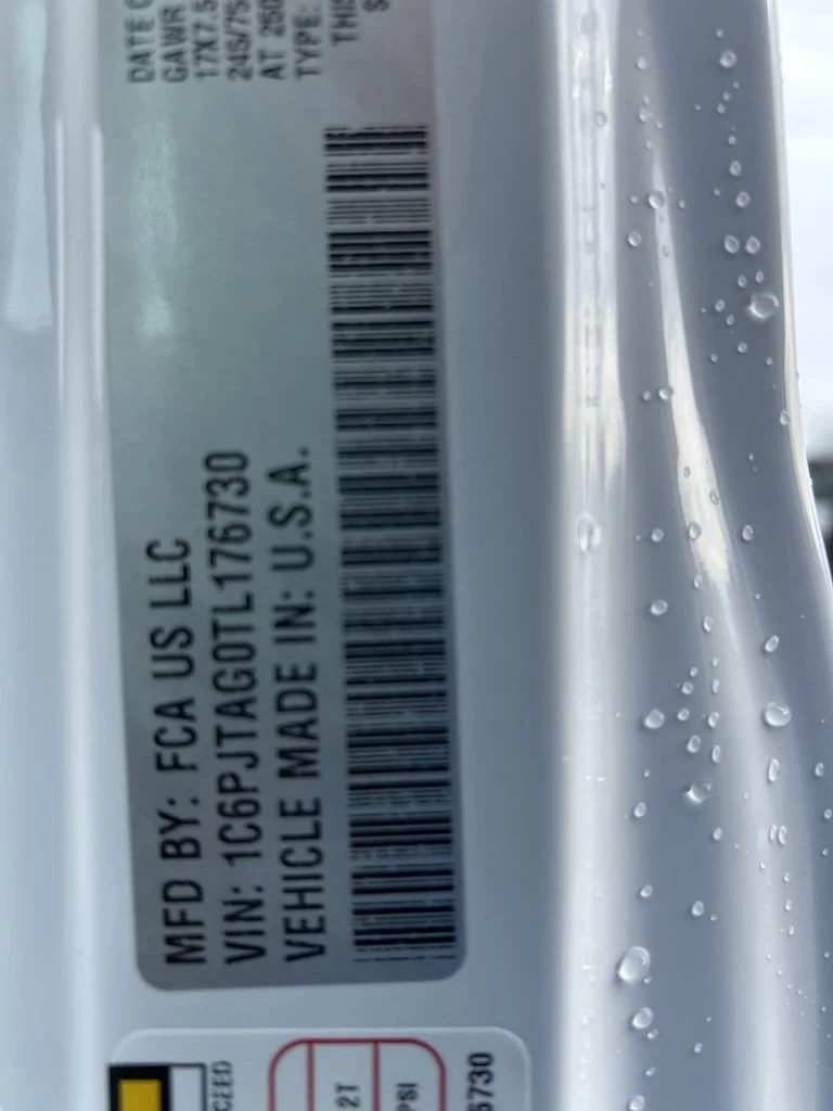 New 2026 Bright White Clear-Coat Exterior Paint Jeep Sport image 43