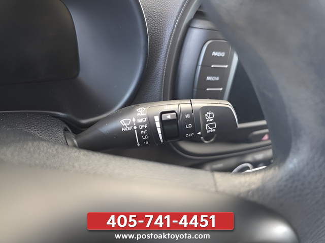 2025 Kia Soul LX - Photo 16
