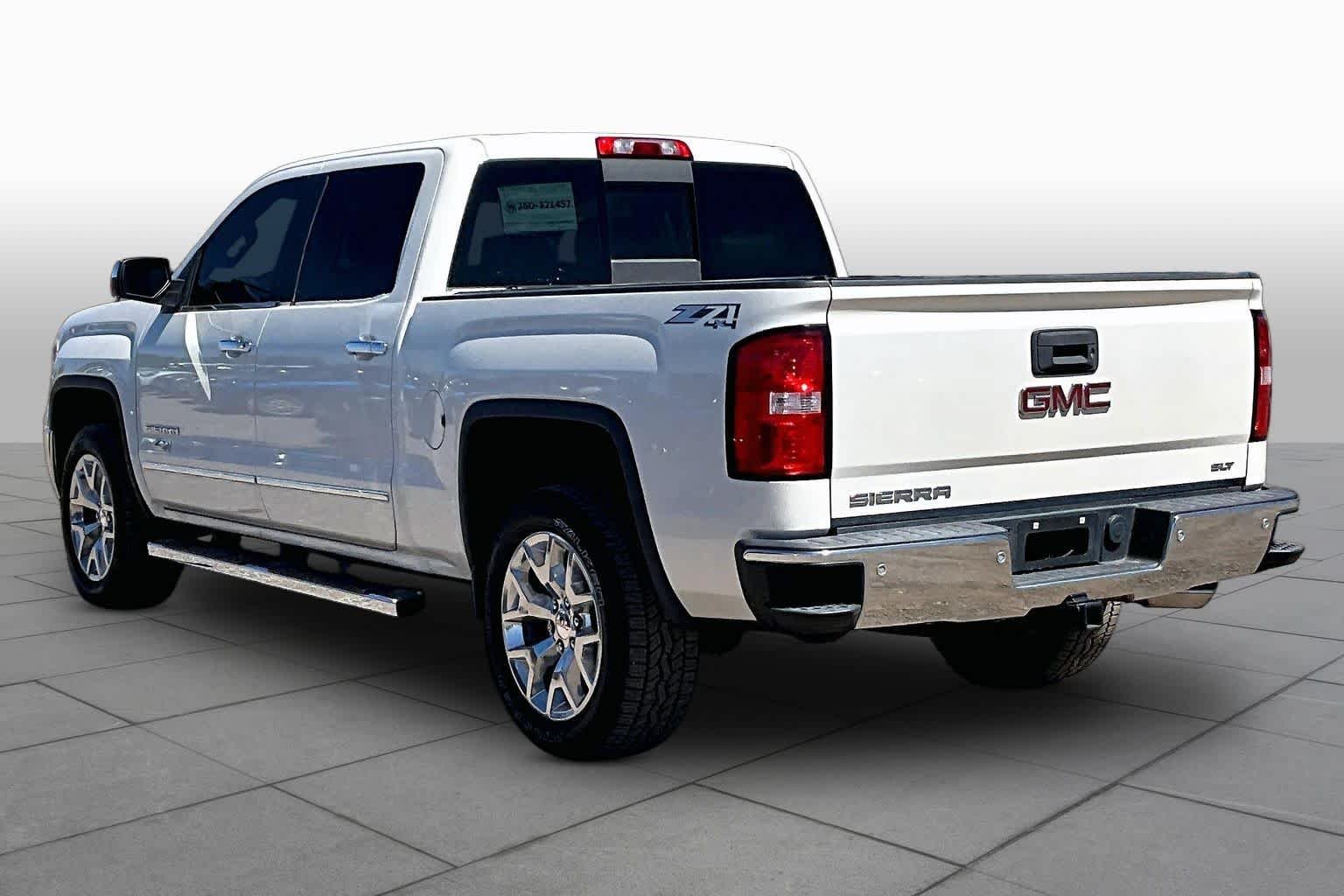 Used 2015 White Diamond Tricoat GMC SLT image 9