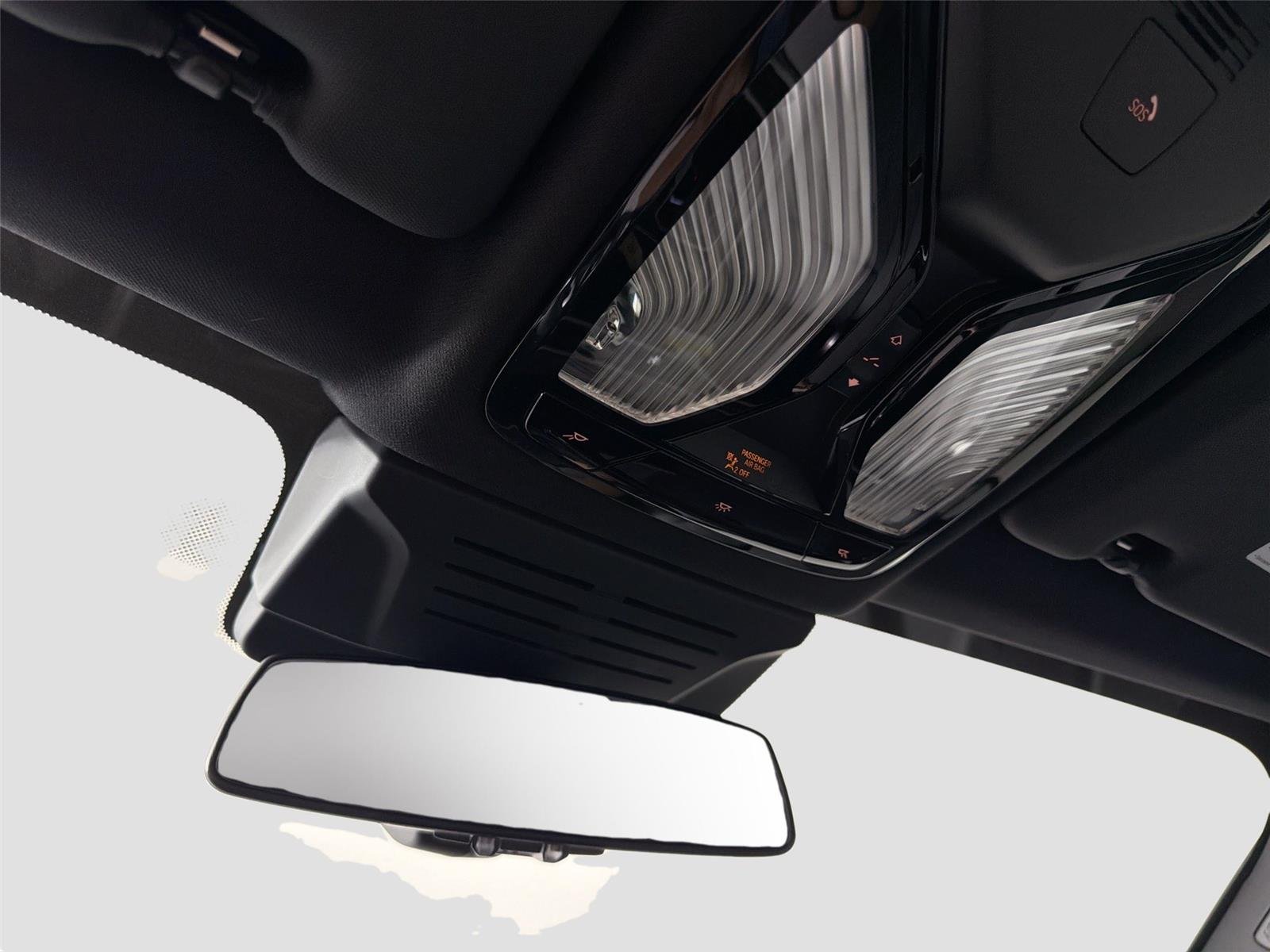 New 2026 Mineral White Metallic BMW xDrive40i image 17