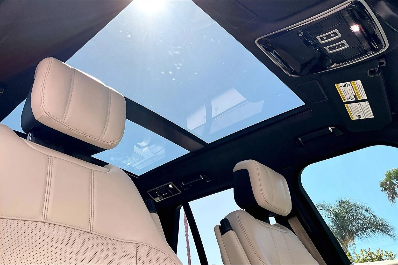 Certified Used 2022 Gray Land Rover Westminster image 22
