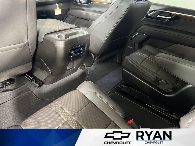 2026 Chevrolet Suburban High Country - Photo 36