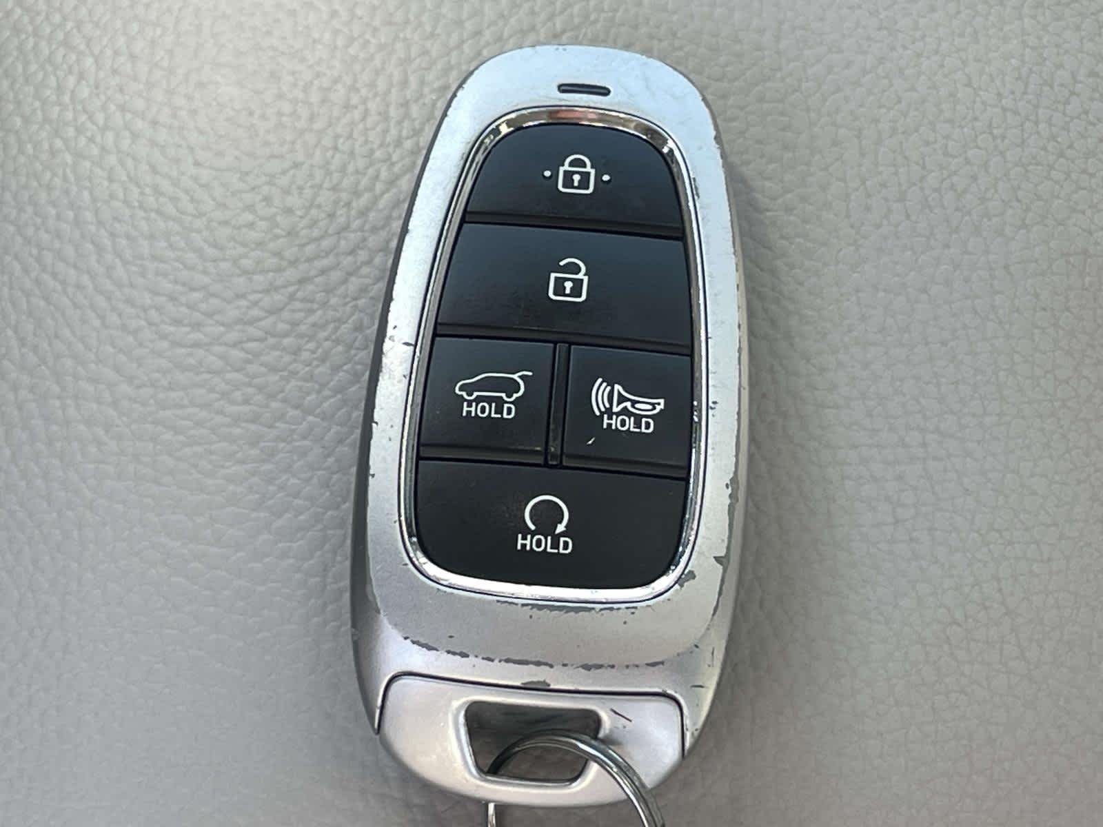 Used 2024 Moonlight Cloud Hyundai Limited image 22