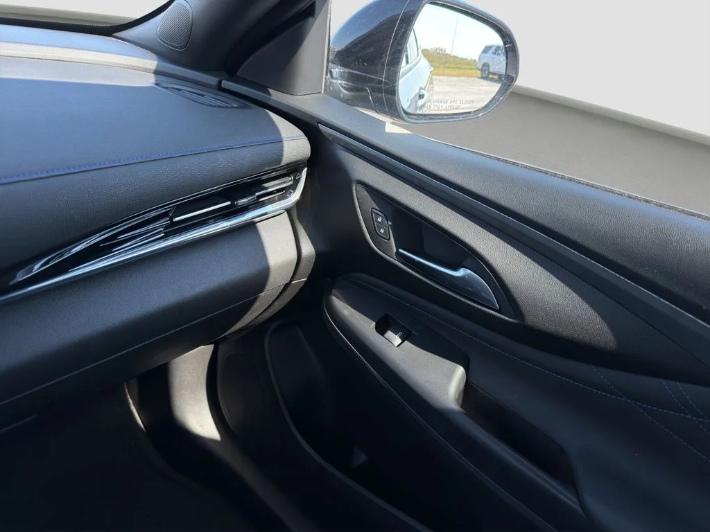 2025 Buick Envista Sport Touring - Photo 17