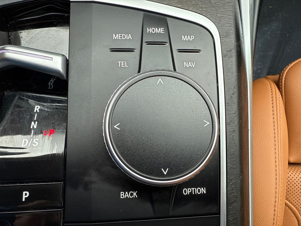 Used 2024 Gray BMW 330i image 25