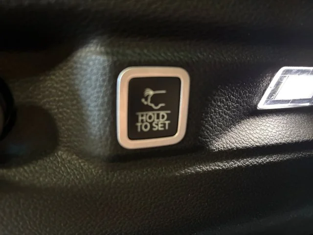 New 2026 Silver Jeep  image 19