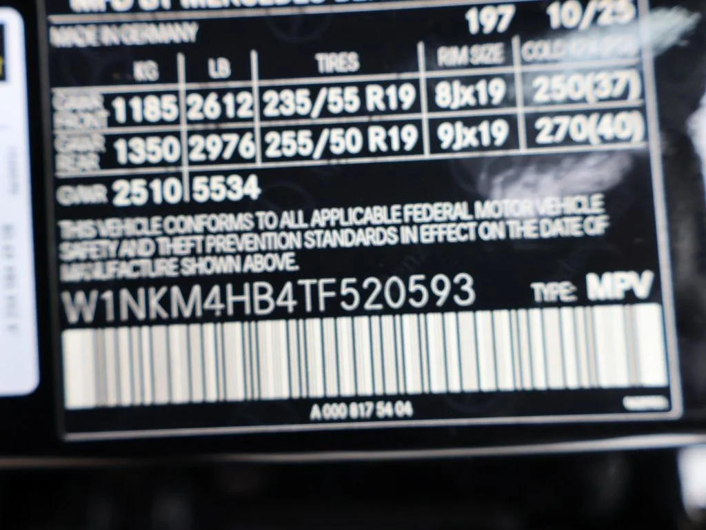 New 2026 Obsidian Black Metallic Mercedes-Benz GLC 300 image 84
