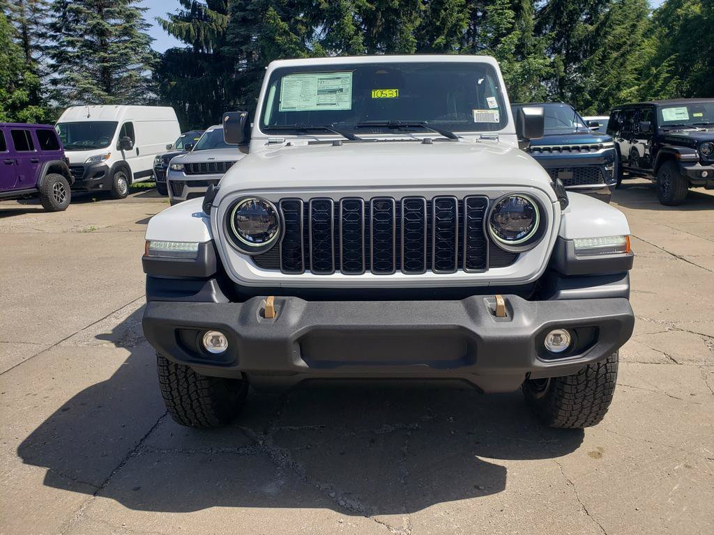 New 2026 Bright White Clear-Coat Exterior Paint Jeep 85th Anniversary image 9