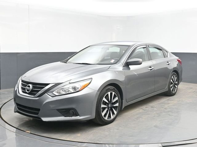 Used 2018 Gray Nissan 2.5 SV image 9