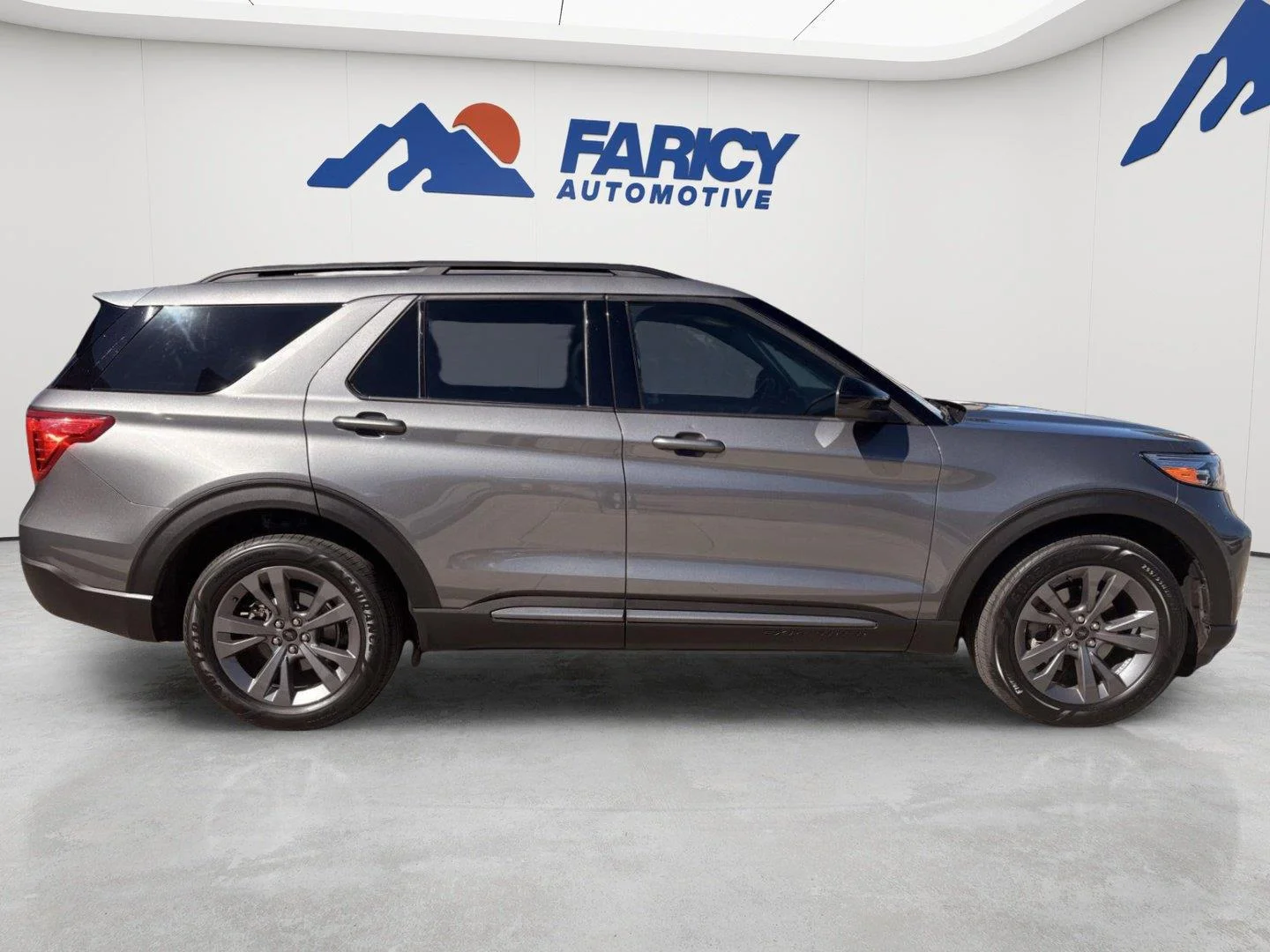 Used 2023 Carbonized Gray Ford XLT image 6