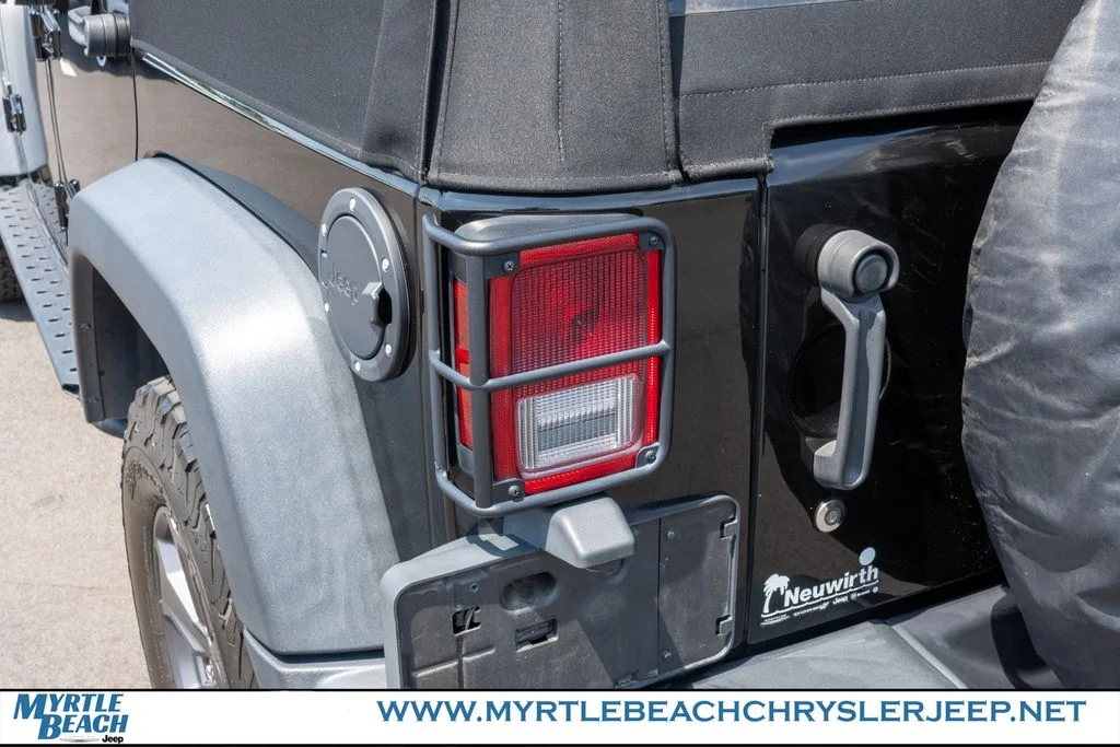 Used 2018 Black Clearcoat Jeep Unlimited Rubicon image 12