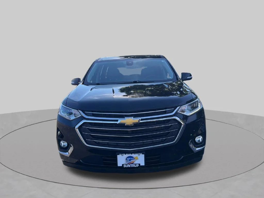 Used 2019 Black Chevrolet Premier image 9