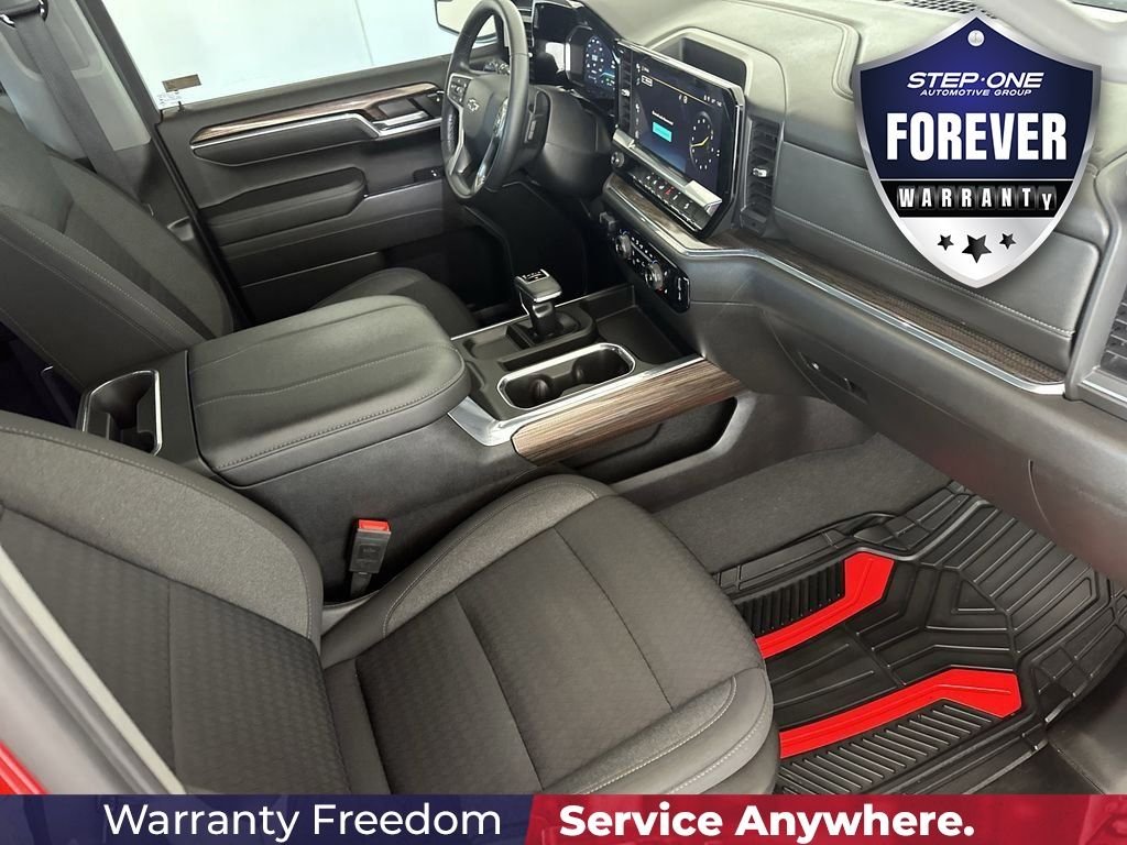 Used 2023 Red Chevrolet RST image 37