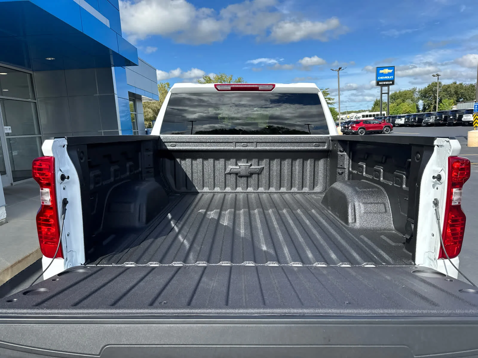 2026 Chevrolet Silverado 1500 LT - Photo 9