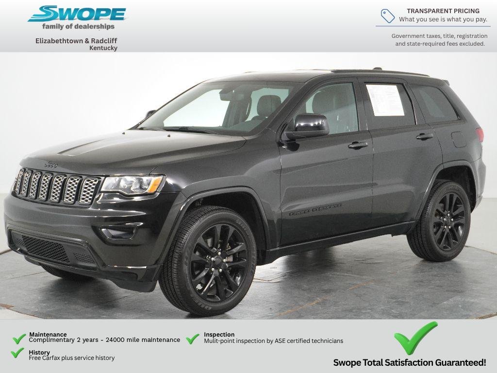 Used 2019 Diamond Black Crystal Pearlcoat Jeep Altitude image 7