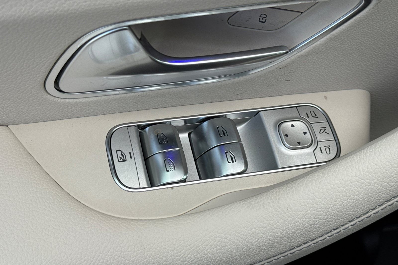 New 2026 Twilight Blue Metallic Mercedes-Benz GLS 450 image 26