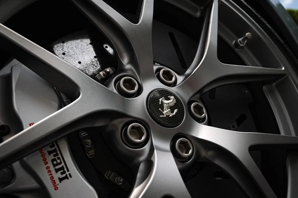 Used 2011 Grigio Titanio Metall Ferrari Base image 15